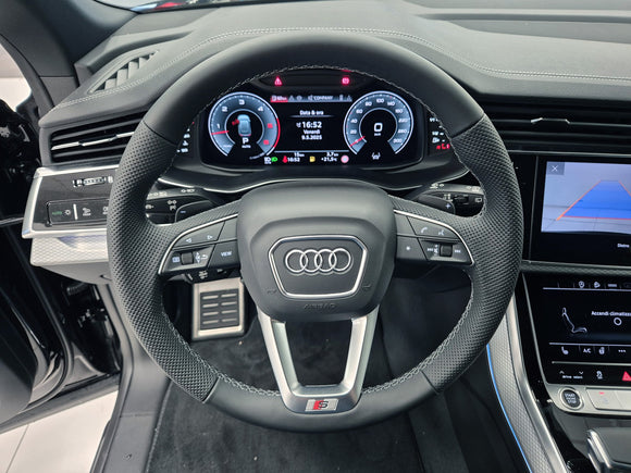 AUDI Q8 S-line 45TDI