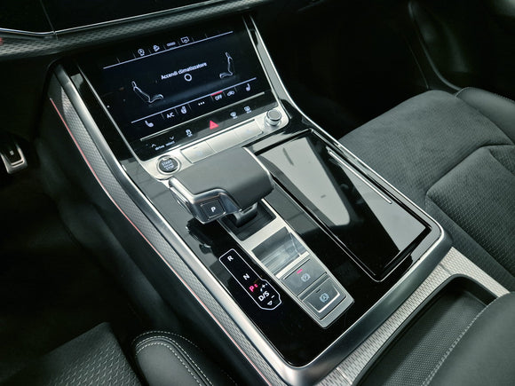 AUDI Q8 S-line 45TDI