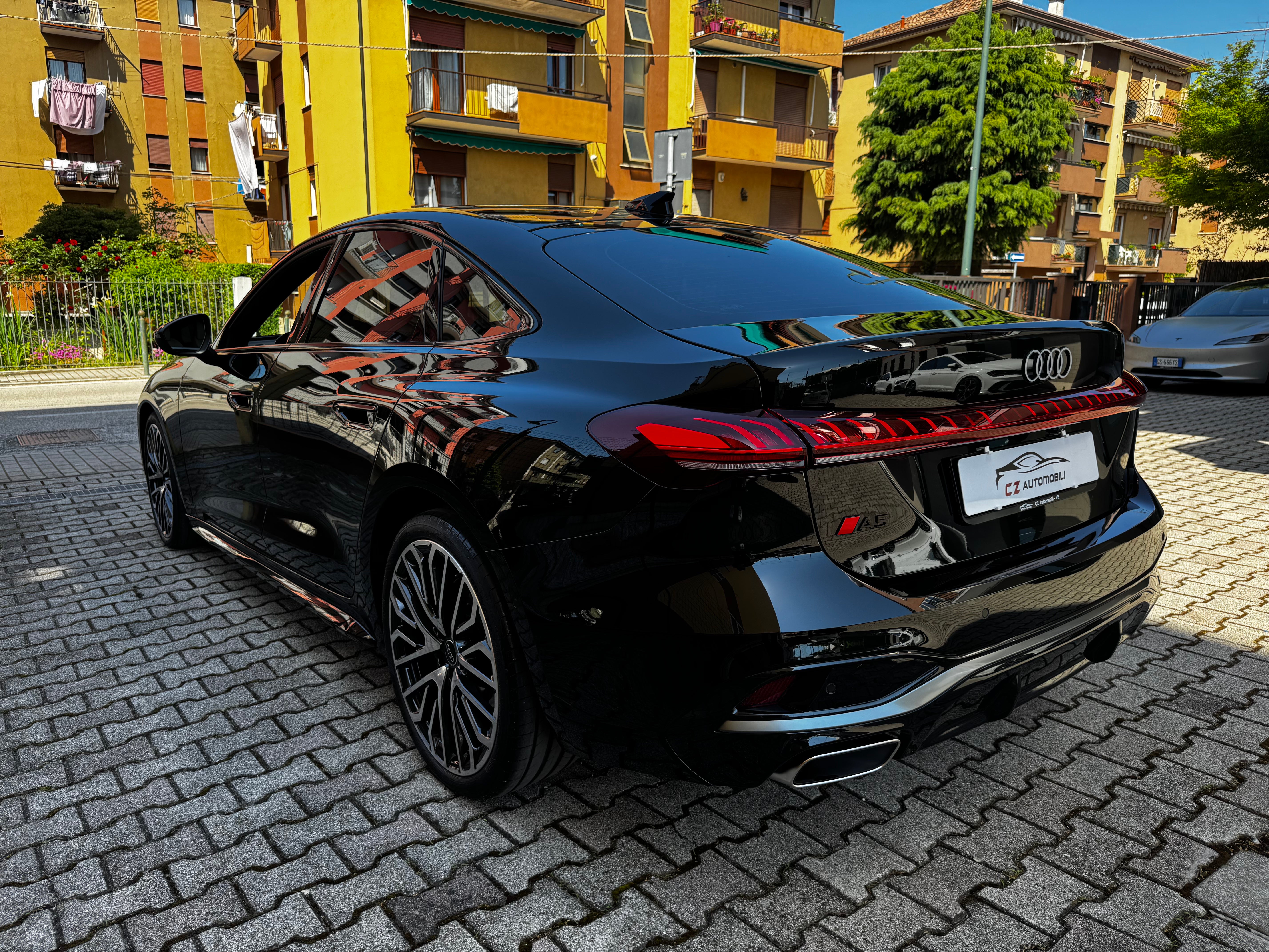 NEW AUDI A5 LIMOUSINE S-LINE 35TSI