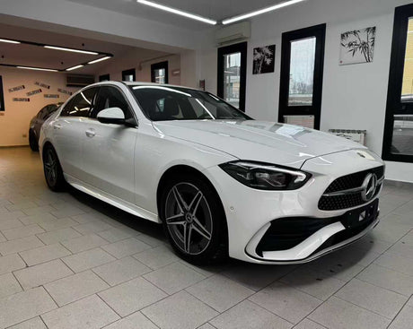 MERCEDES C180 AMG-Line