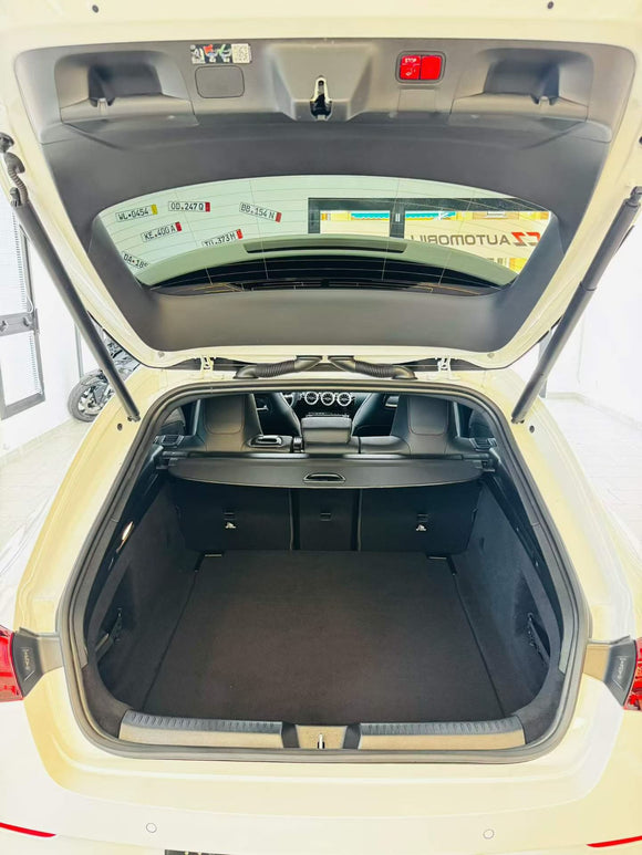 MERCEDES CLA180 Shooting Brake AMG-Line