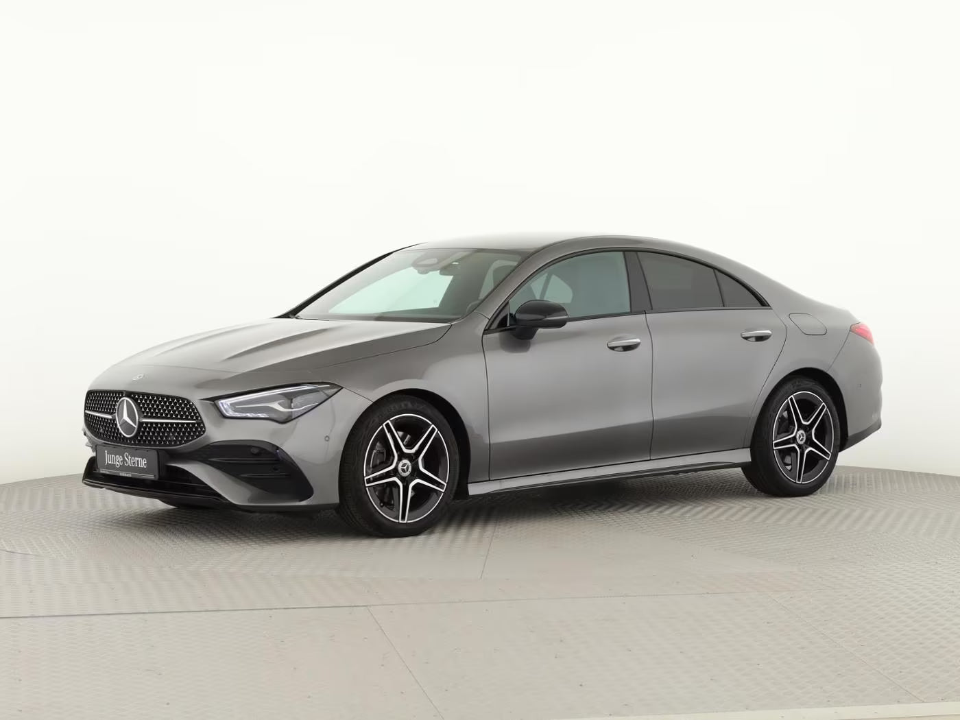 MERCEDES CLA200 AMG-LINE