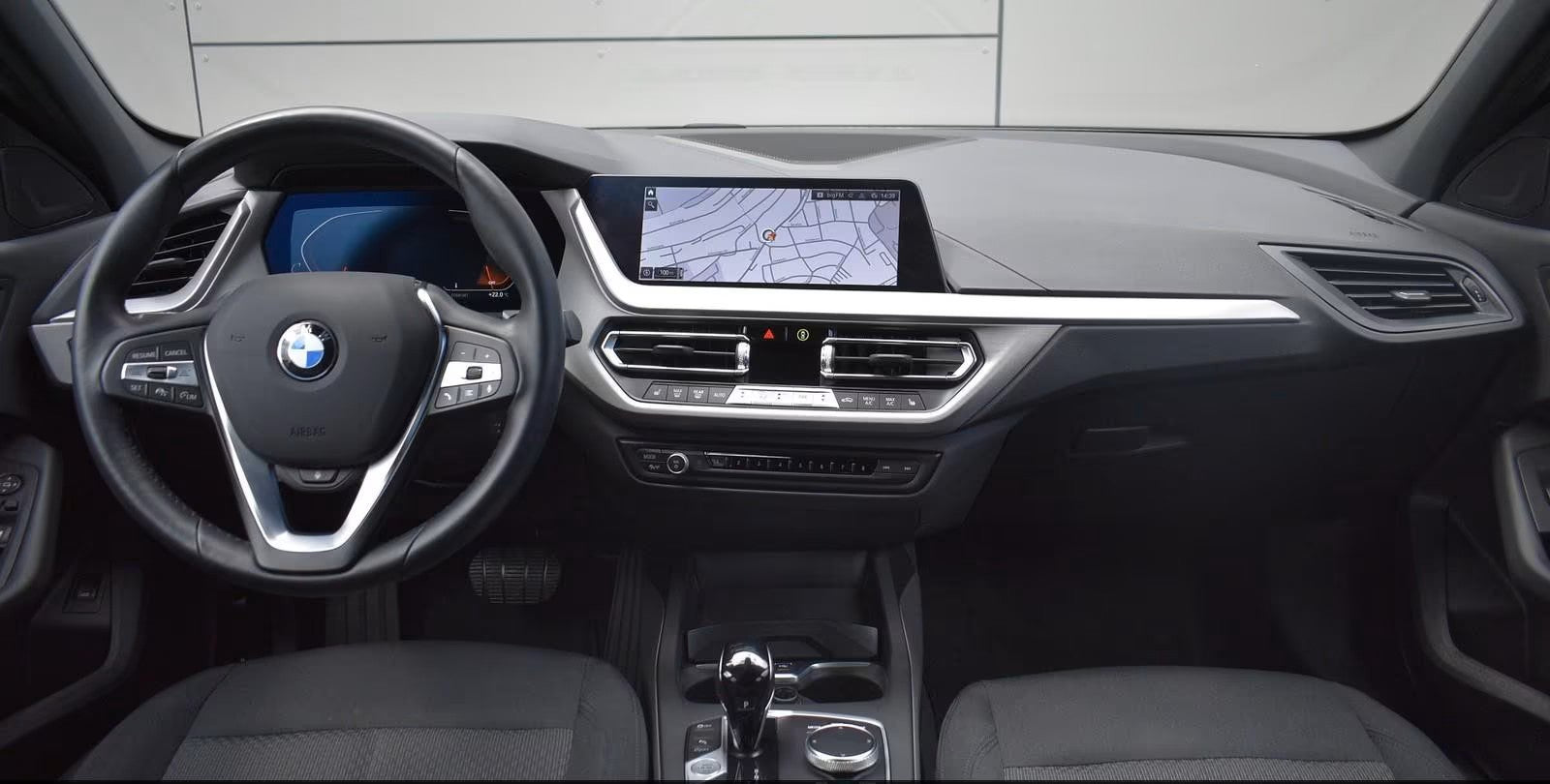 BMW 118i ADVANTAGE