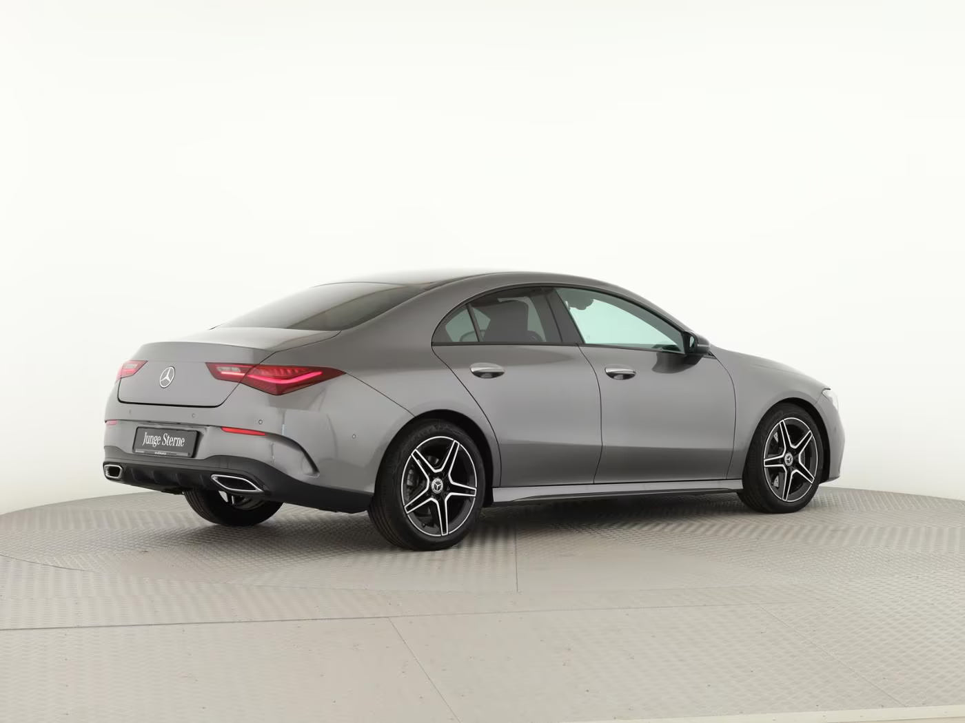 MERCEDES CLA200 AMG-LINE