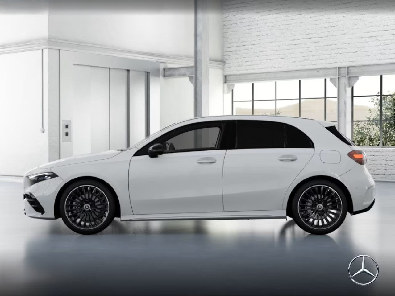 MERCEDES A180 AMG-Line