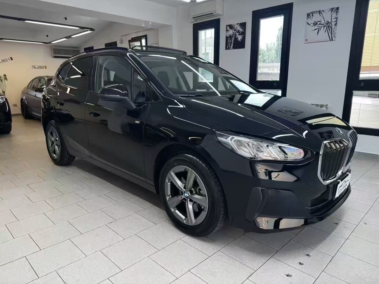 BMW 218i ACTIVE