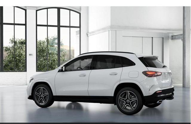 MERCEDES GLA200d AMG-LINE 4Matic