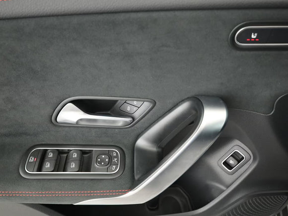 MERCEDES CLA200 AMG-LINE