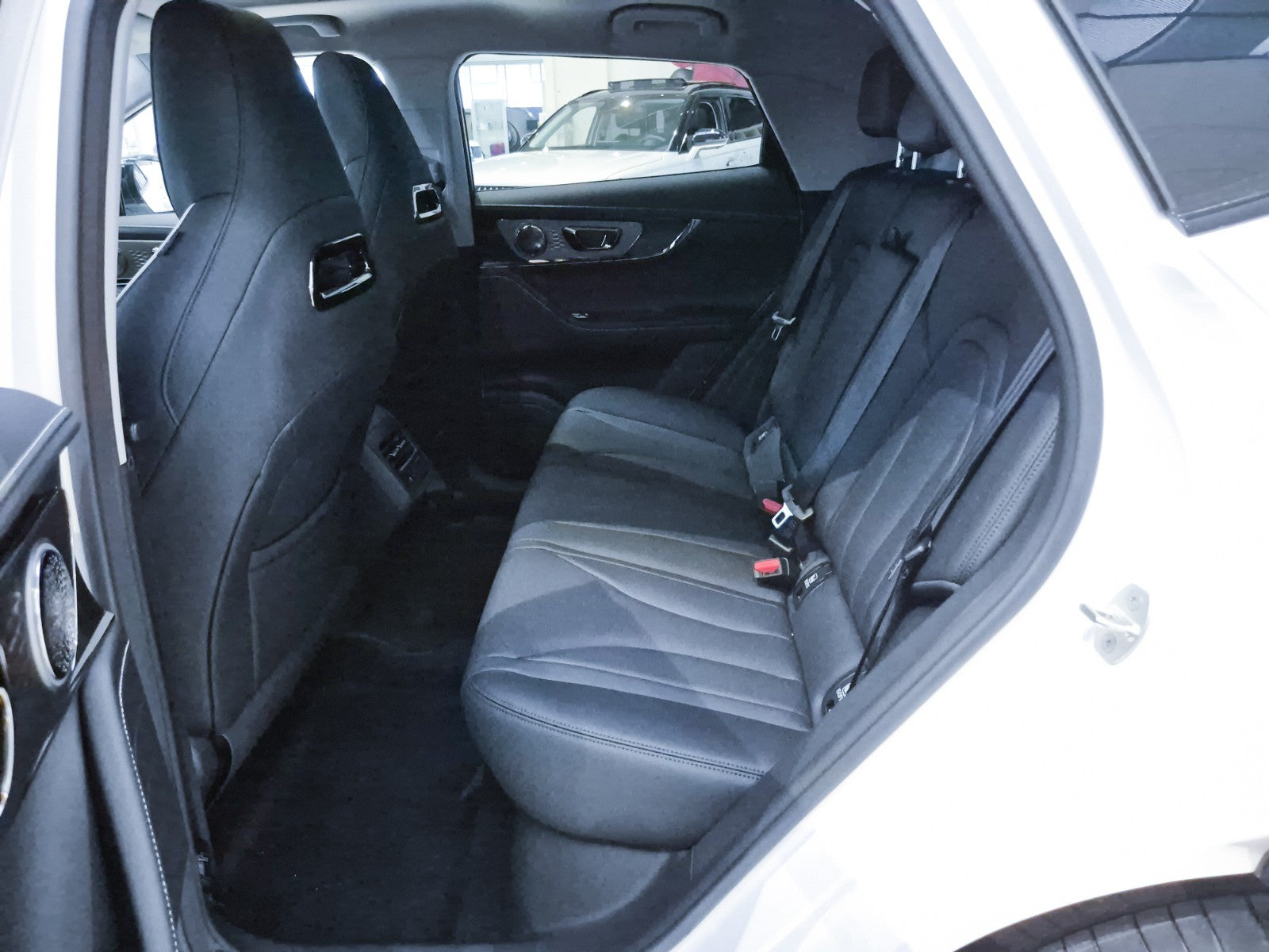Omoda 5 1.6 tgdi premium 7dct