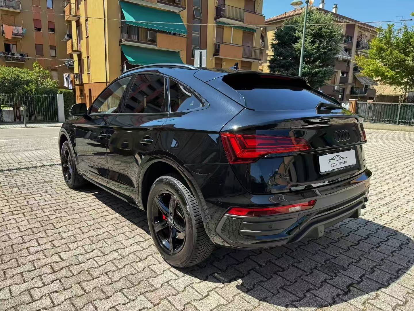 AUDI Q5 SPORTBACK S-LINE Quattro