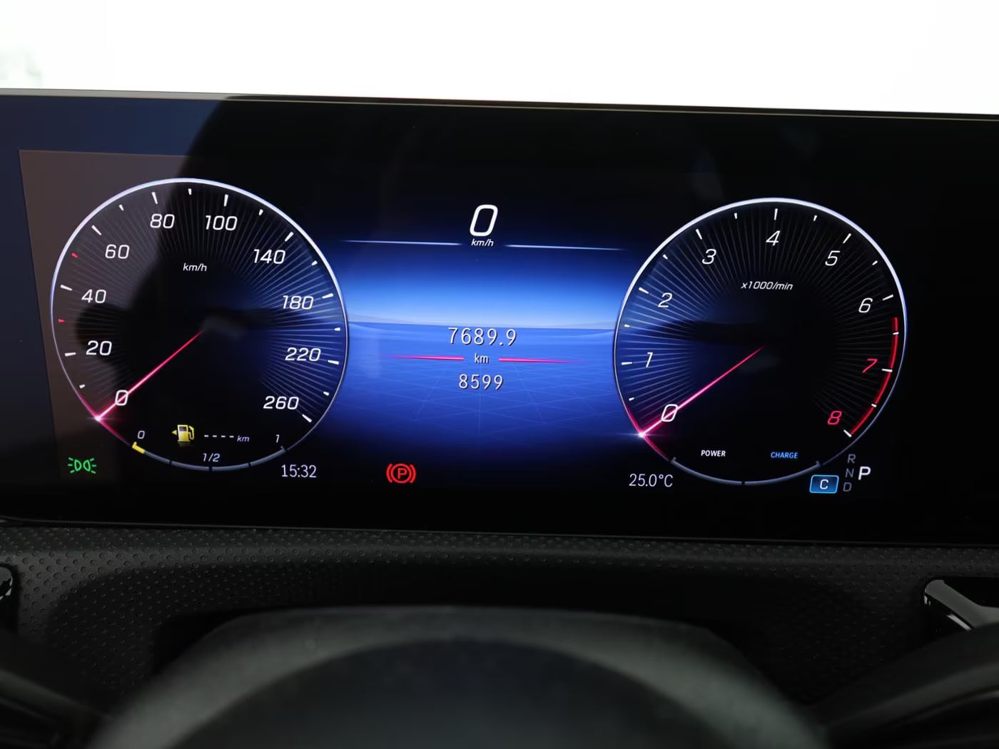 MERCEDES CLA200 AMG-LINE