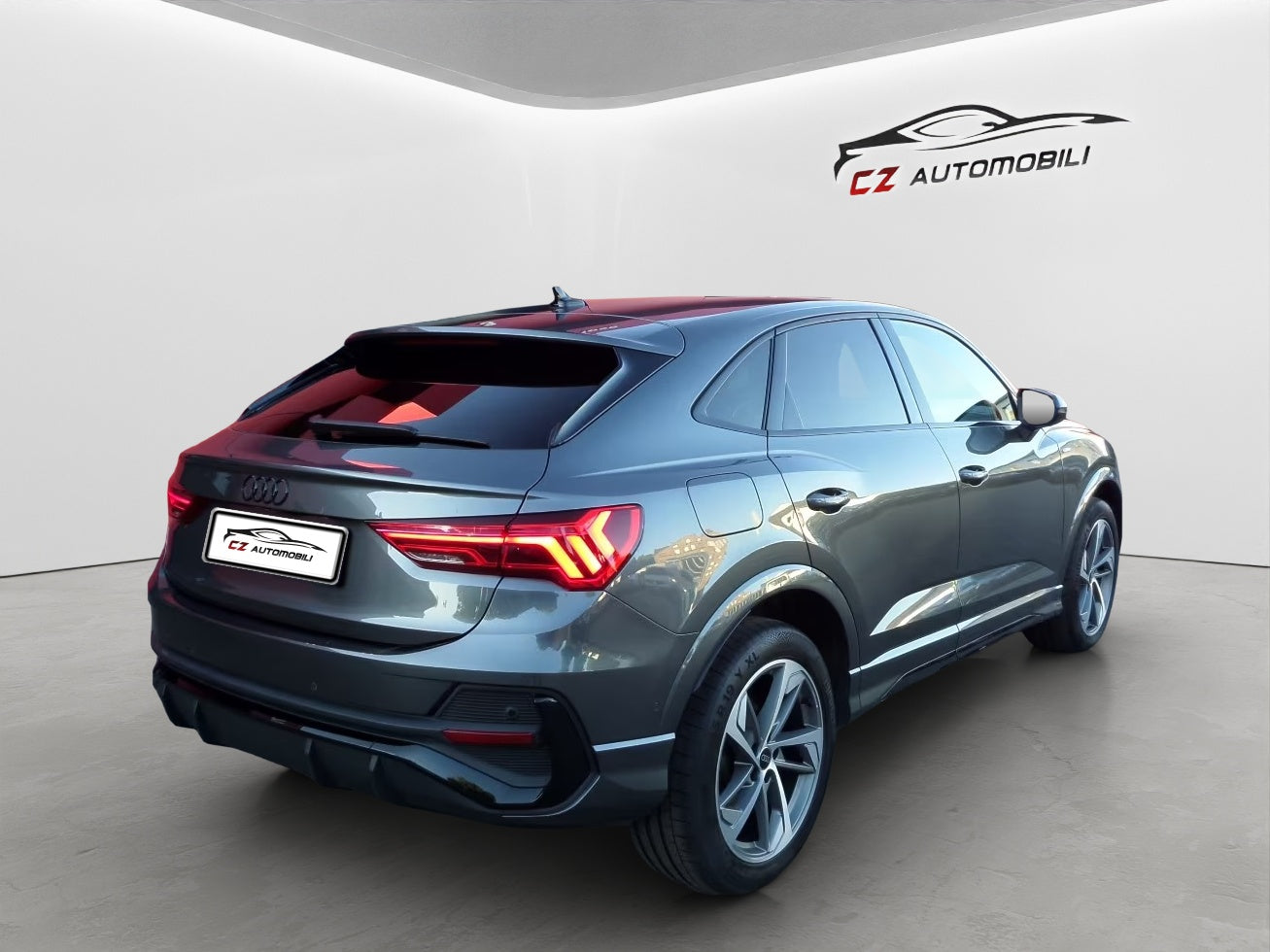AUDI Q3 SPORTBACK S-LINE