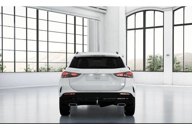 MERCEDES GLA200d AMG-LINE 4Matic