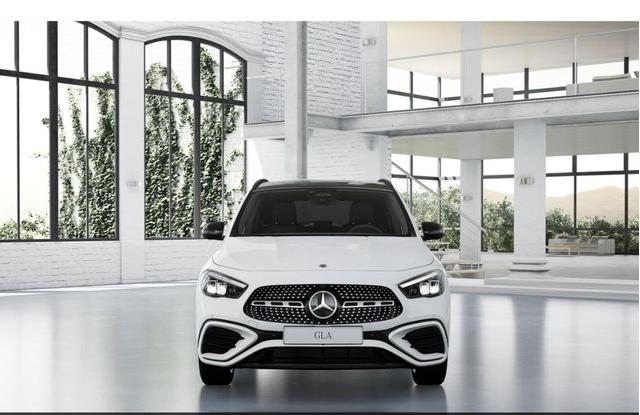 MERCEDES GLA200d AMG-LINE 4Matic - 0