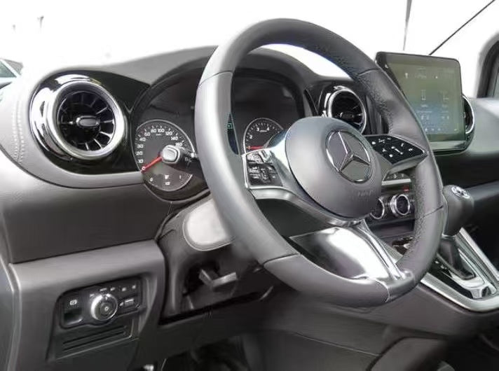 MERCEDES T180 7POSTI